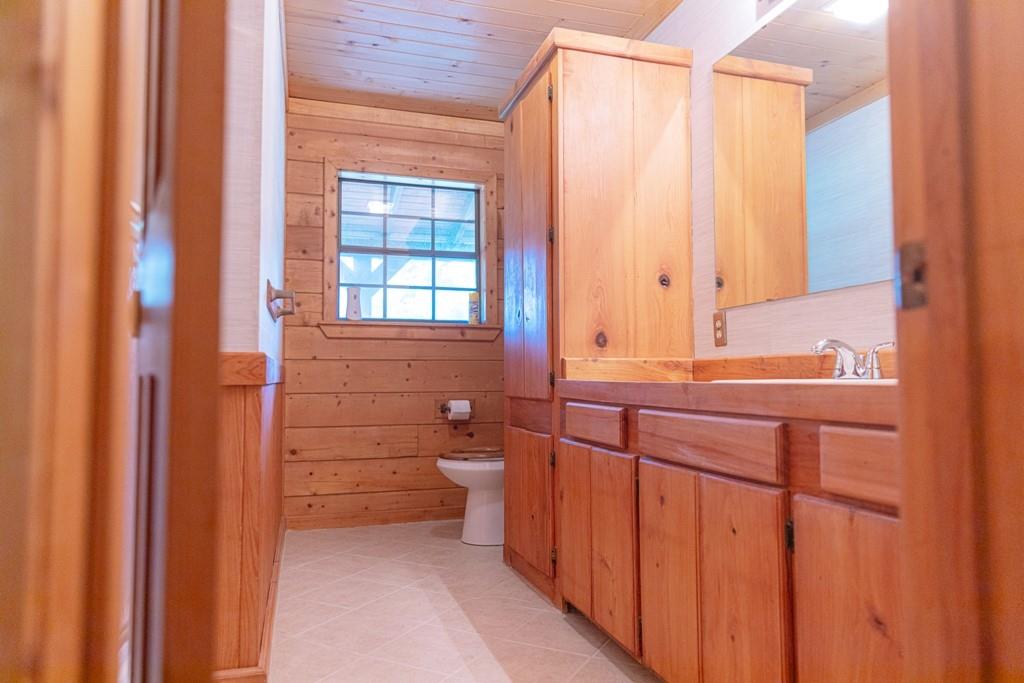 OAKRIDGE EXCHANGE - Residential