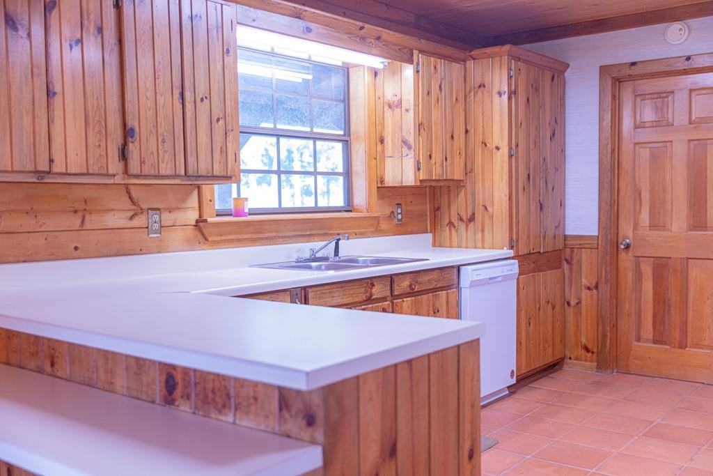 OAKRIDGE EXCHANGE - Residential