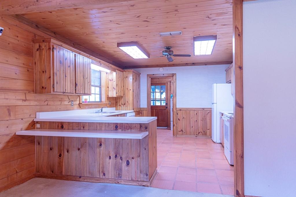 OAKRIDGE EXCHANGE - Residential