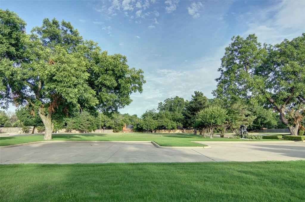 College Park - Land
