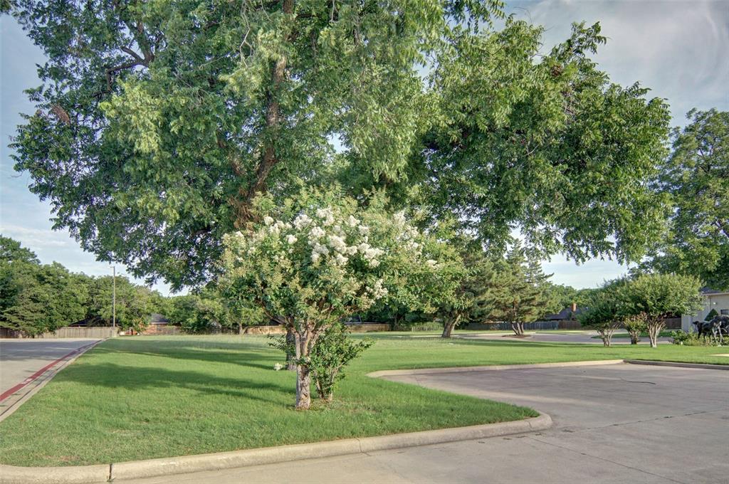 College Park - Land