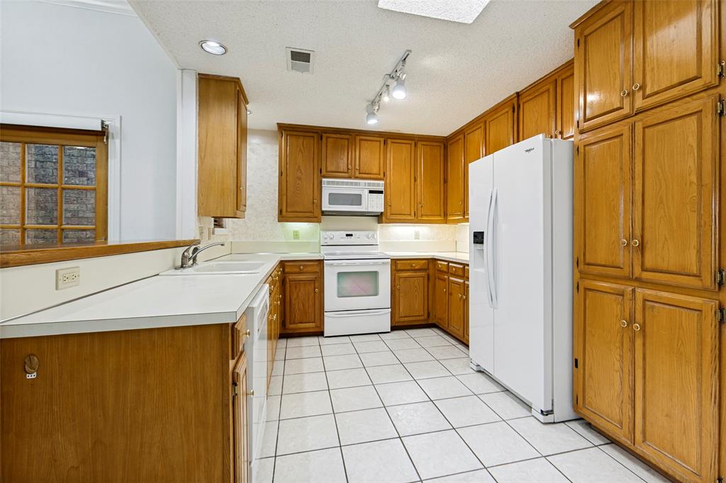 Oakridge 02 - Residential