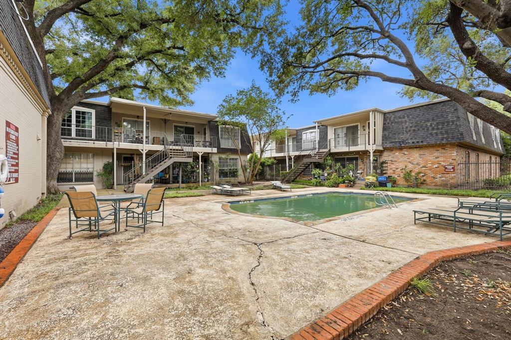 Towneoaks Terrace Condo - Residential