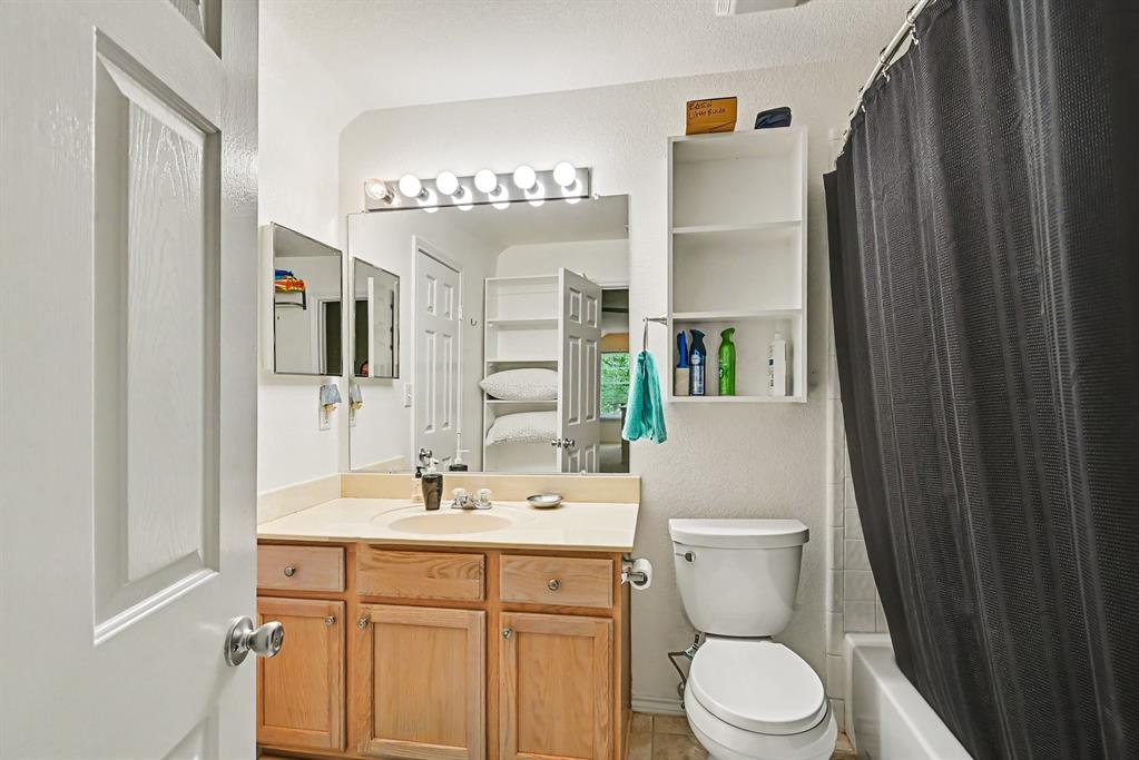 Villas on the Bluff Condominium - Residential