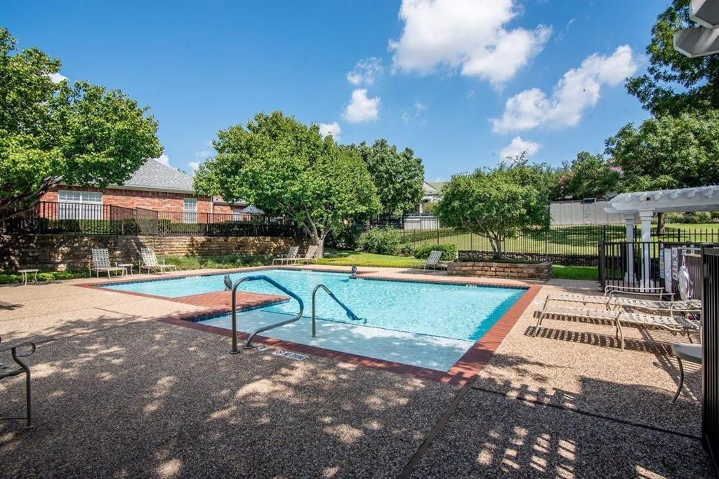 Villas on the Bluff Condominium - Residential