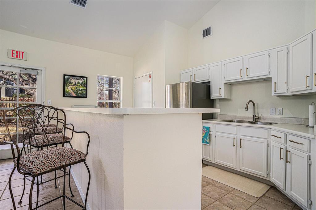 Villas on the Bluff Condominium - Residential