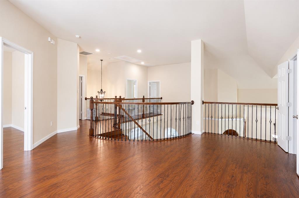 PRESIDIO WEST - Residential