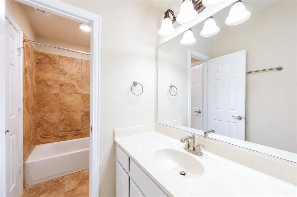 PRESIDIO WEST - Residential