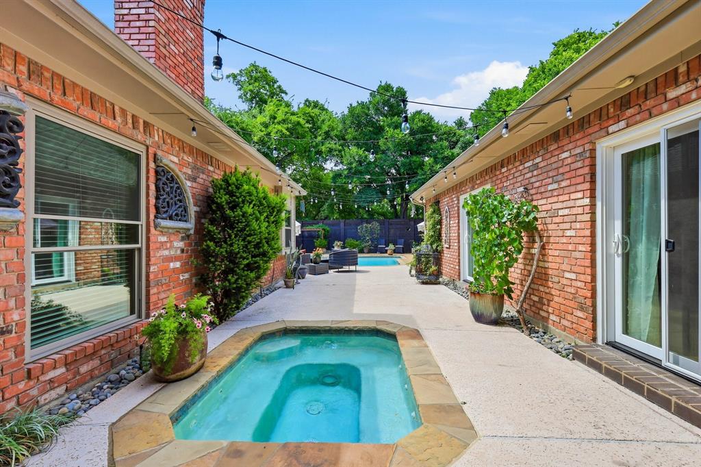Oaks North - Residential