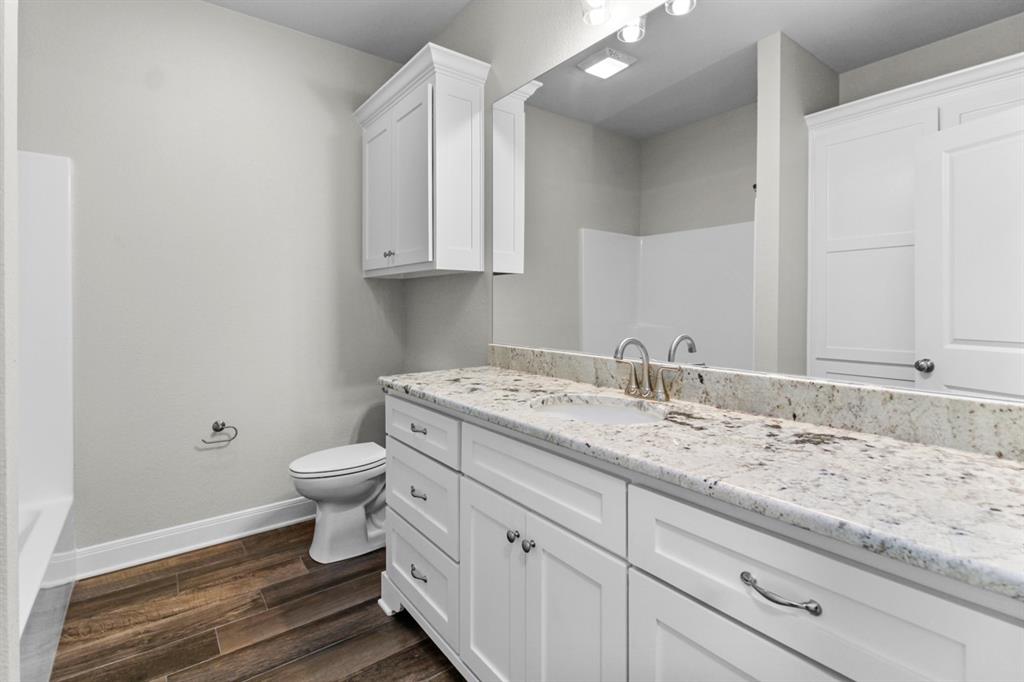 Royal Vista Estates - Residential Lease