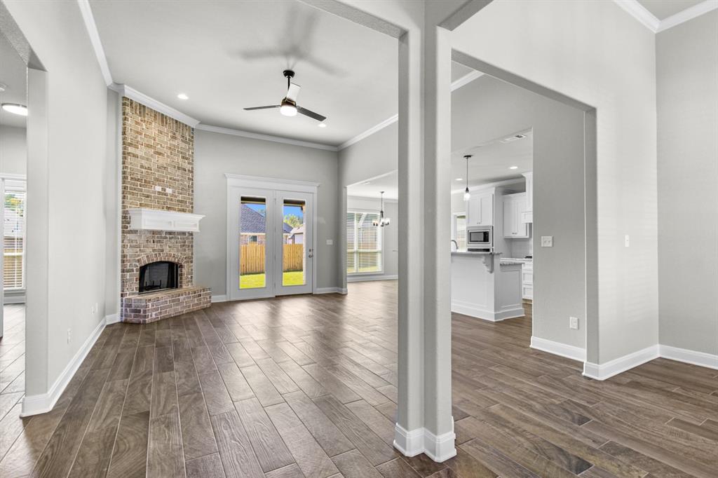 Royal Vista Estates - Residential Lease