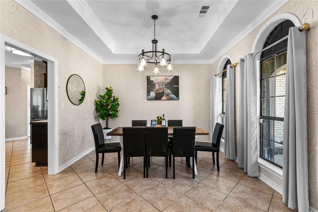 Queens Wreath - Residential