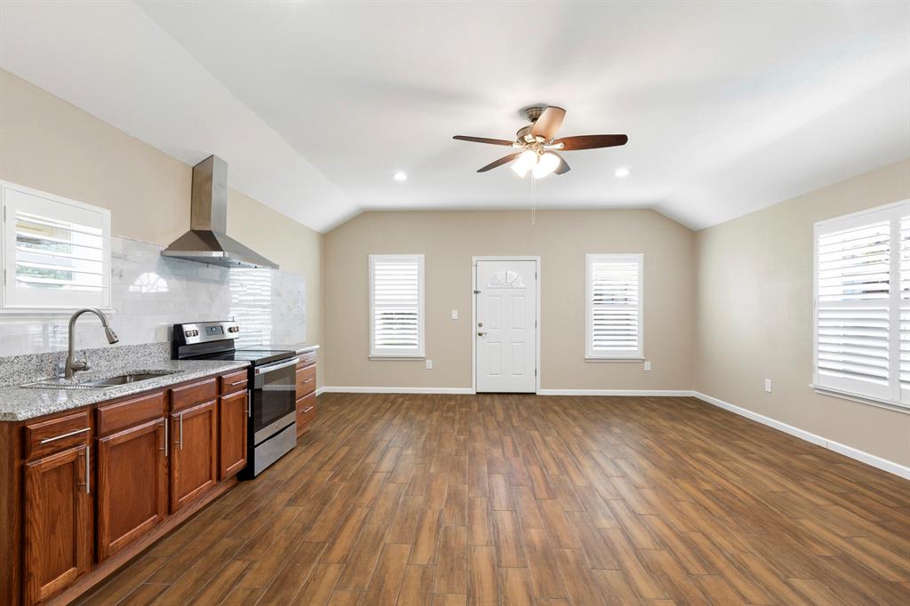 Meadowdale 05 - Residential