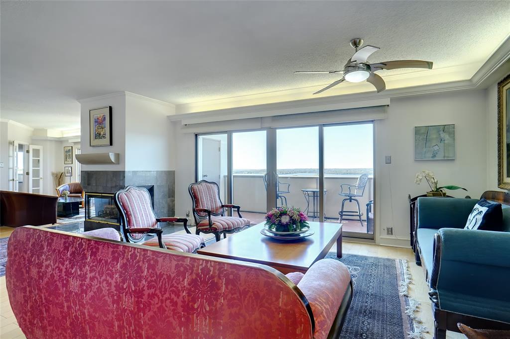 Reflection Bay Condo On Lake Arl - Residential