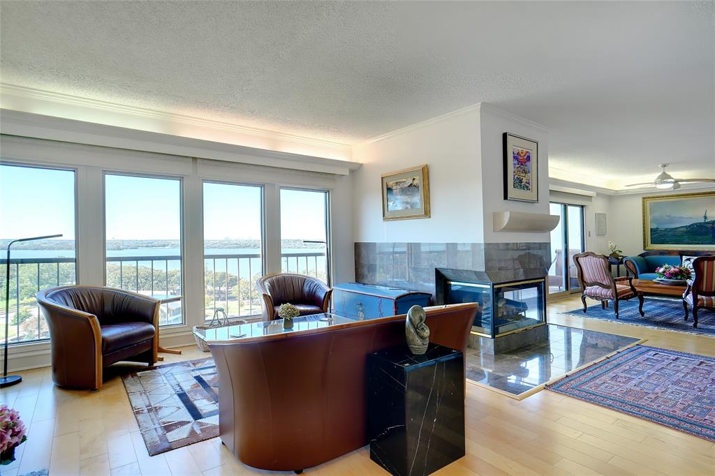 Reflection Bay Condo On Lake Arl - Residential