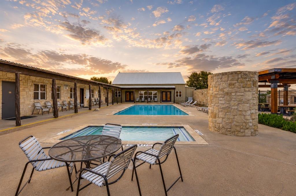 Chisholm Spgs Ph2 - Residential
