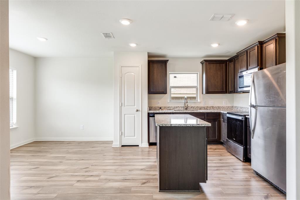 Chisholm Spgs Ph2 - Residential