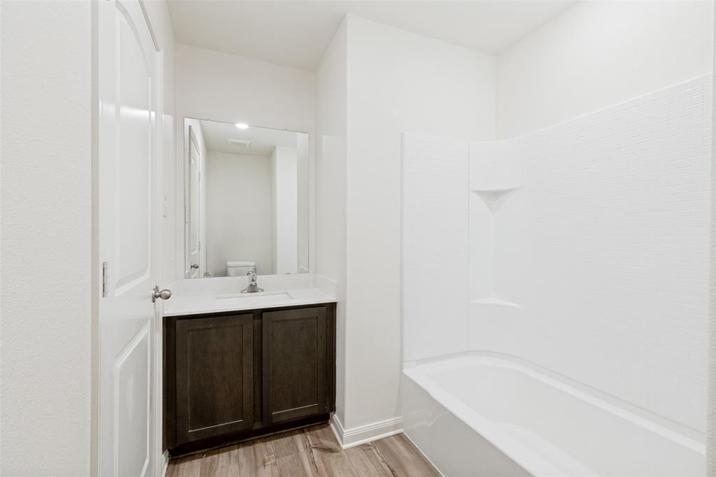 Chisholm Spgs Ph2 - Residential