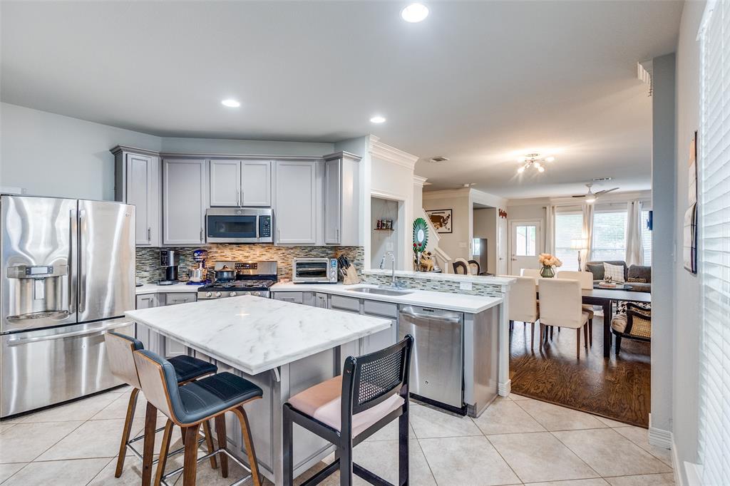 Throckmorton Twnhm Add - Residential