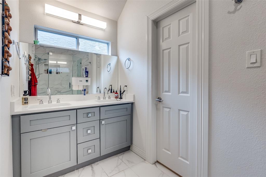 Throckmorton Twnhm Add - Residential