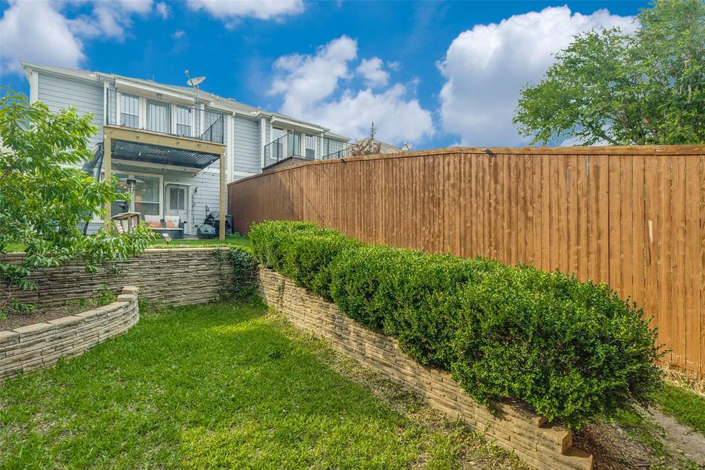 Throckmorton Twnhm Add - Residential