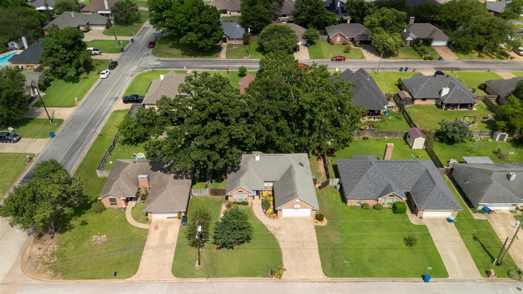 Lakeway Estates - Residential