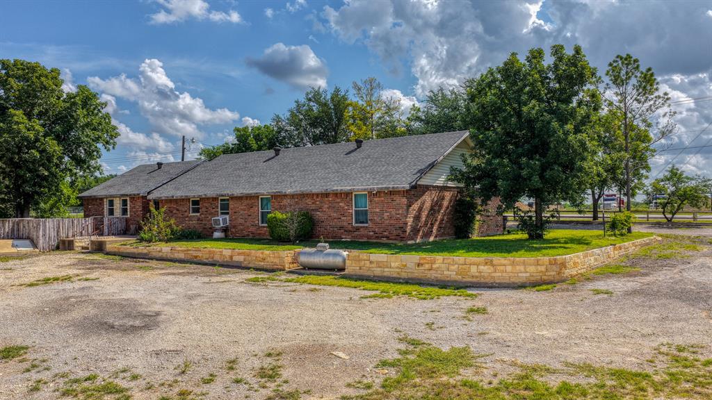 Oak Trail Plaza - Residential