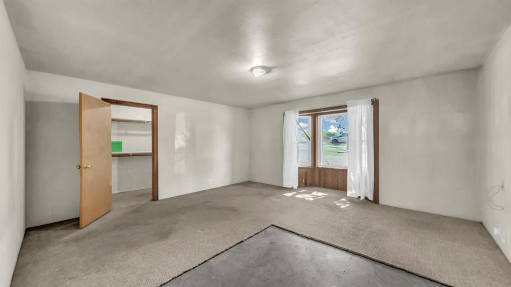 Oak Trail Plaza - Residential