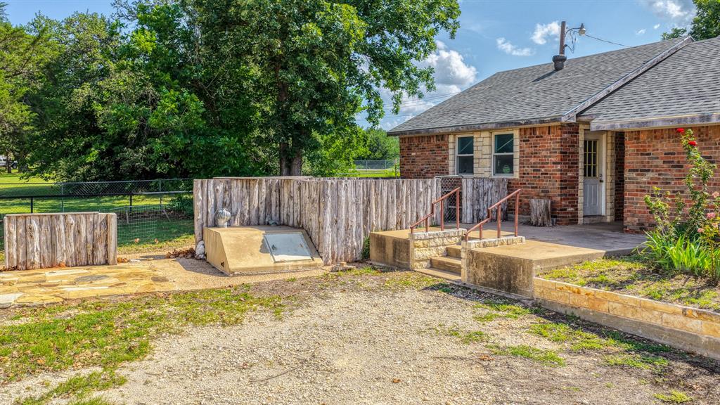 Oak Trail Plaza - Residential