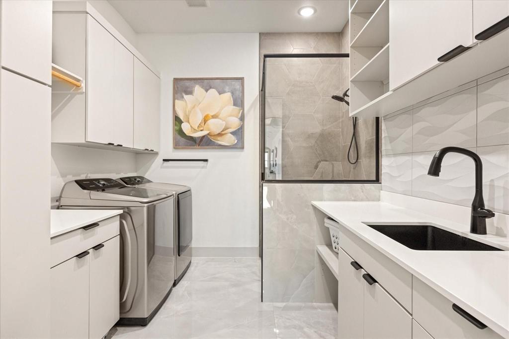 Canyon West - Residential