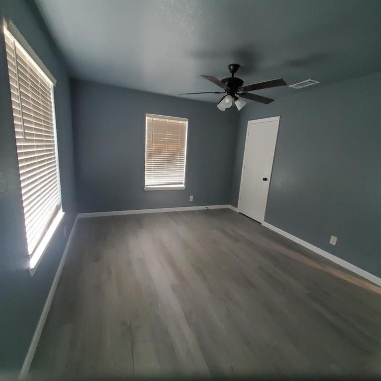 Lakewood Hills Sec 1 - Residential Lease