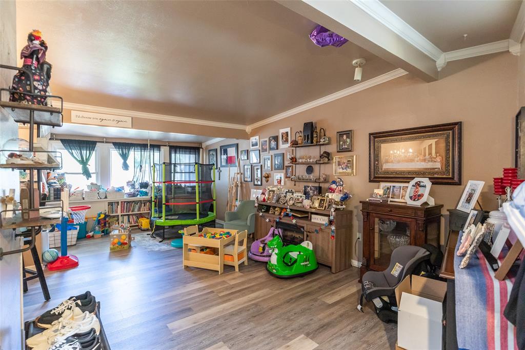 Elmwood West - Residential