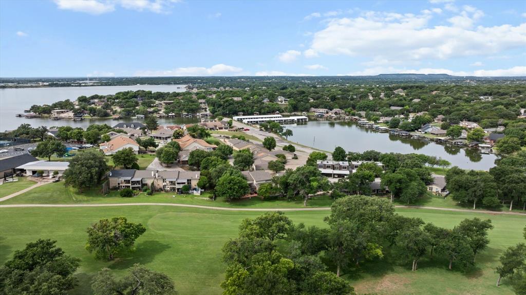 Lakeview Twnhse Estate - Residential
