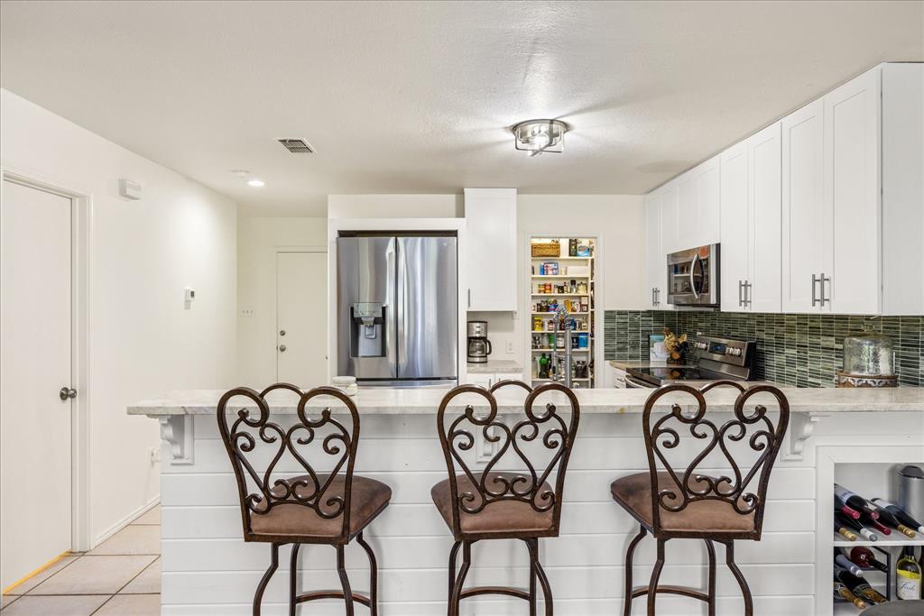 Lakeview Twnhse Estate - Residential