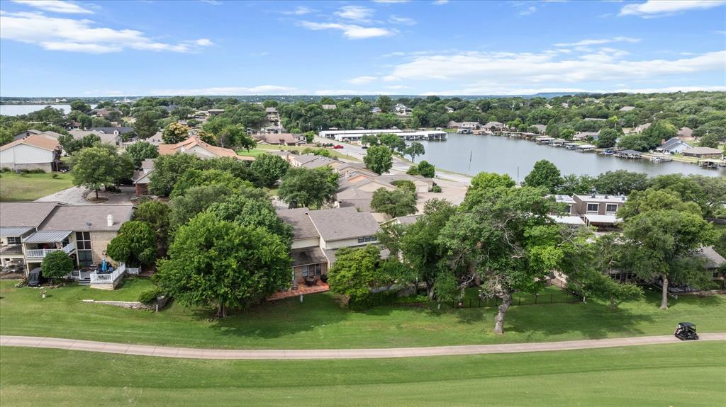 Lakeview Twnhse Estate - Residential