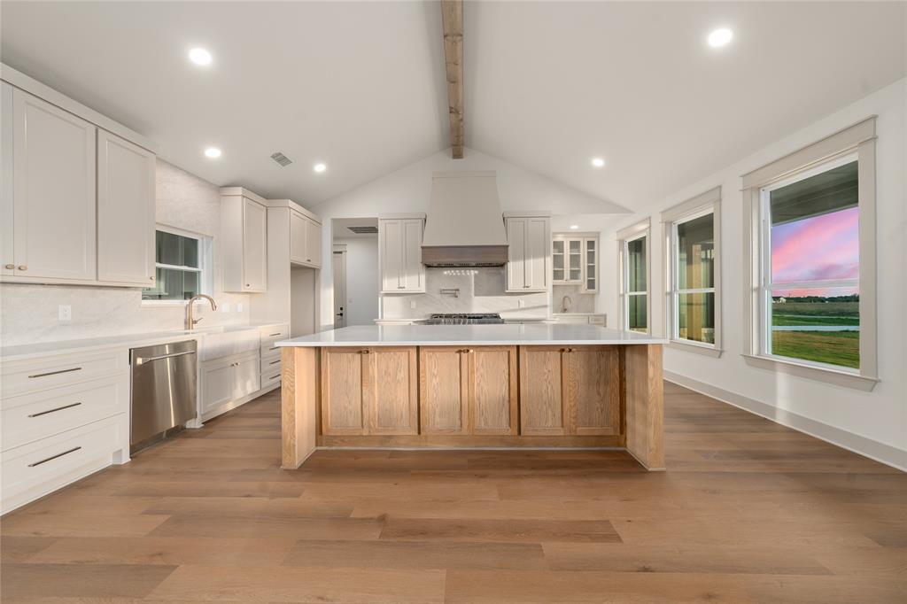 WILLOW MOON RANCH - Residential