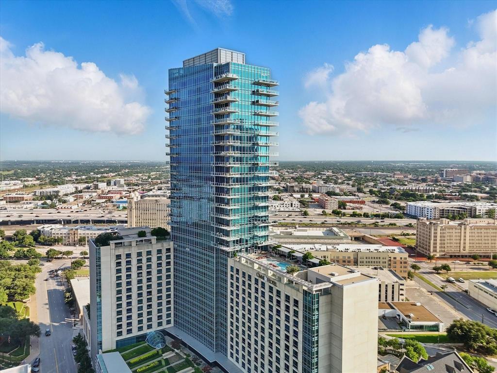 1301 Throckmorton Residences - Residential