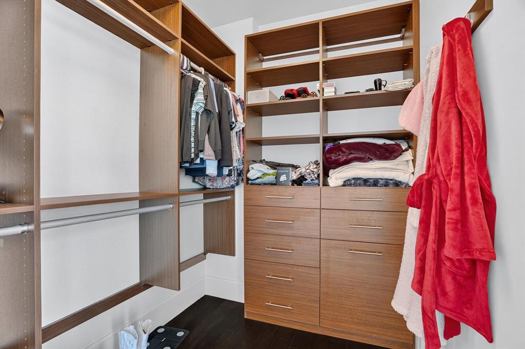 1301 Throckmorton Residences - Residential