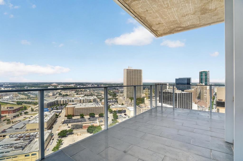 1301 Throckmorton Residences - Residential