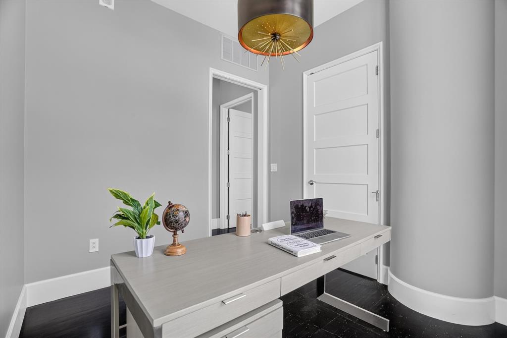 1301 Throckmorton Residences - Residential