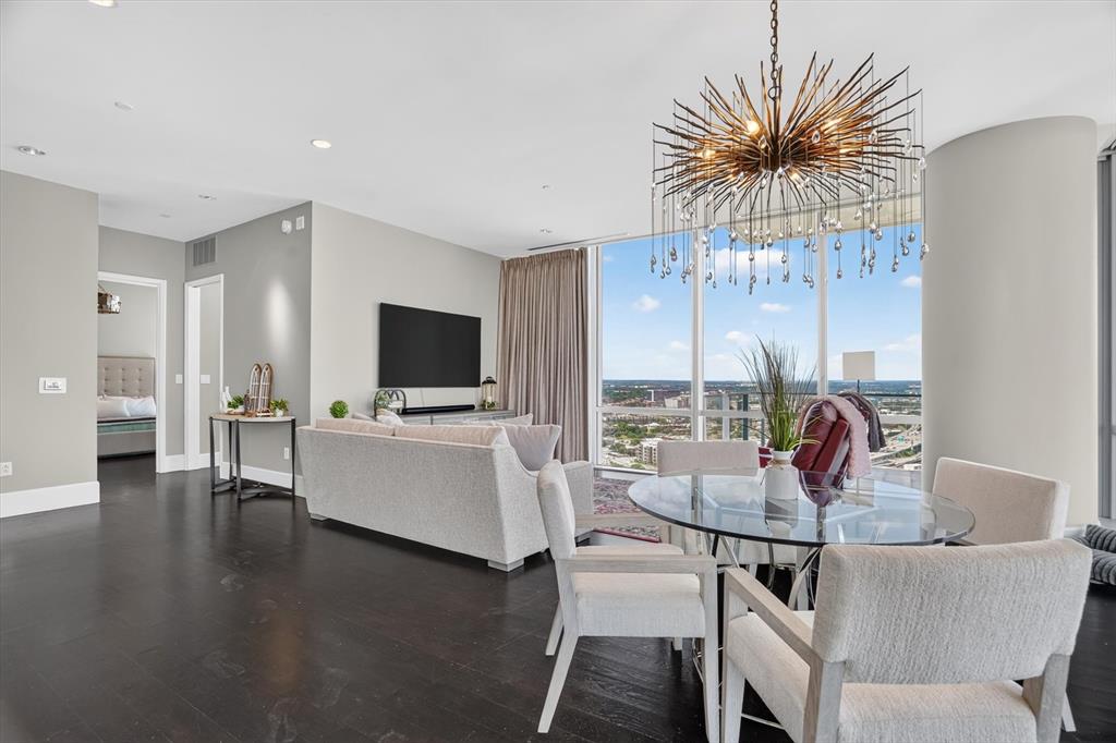 1301 Throckmorton Residences - Residential