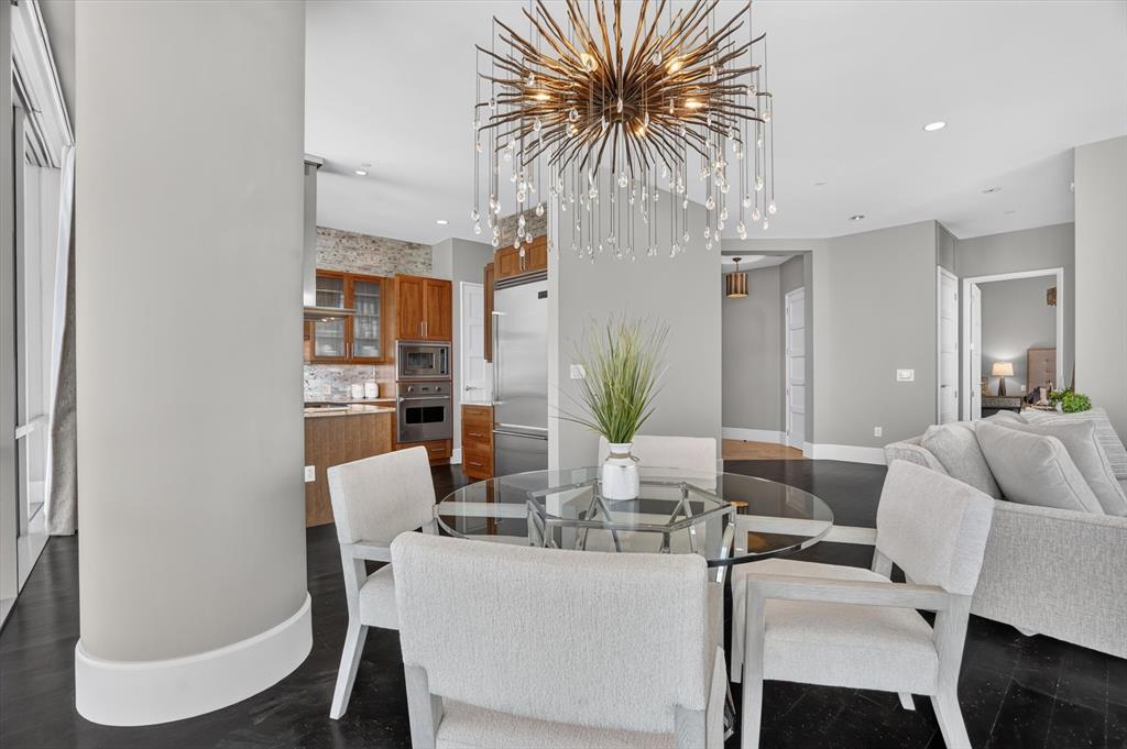 1301 Throckmorton Residences - Residential