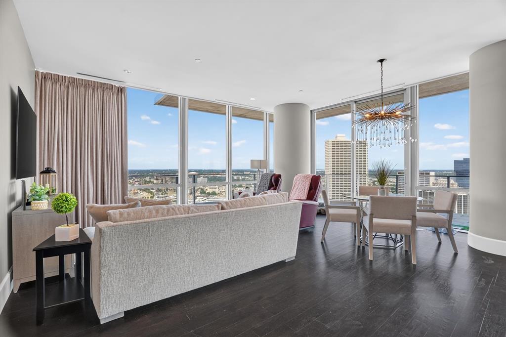 1301 Throckmorton Residences - Residential