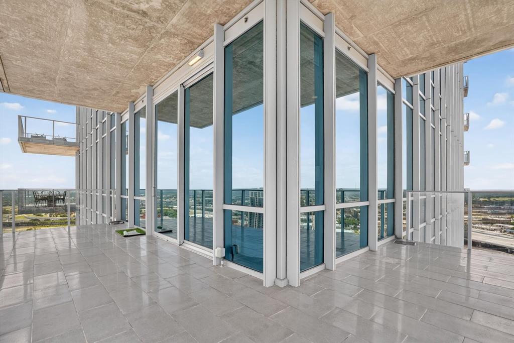 1301 Throckmorton Residences - Residential