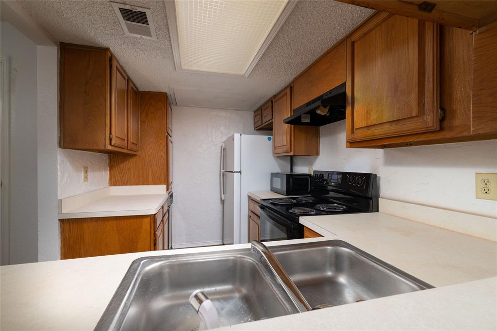 Willow Brook Condo - Residential