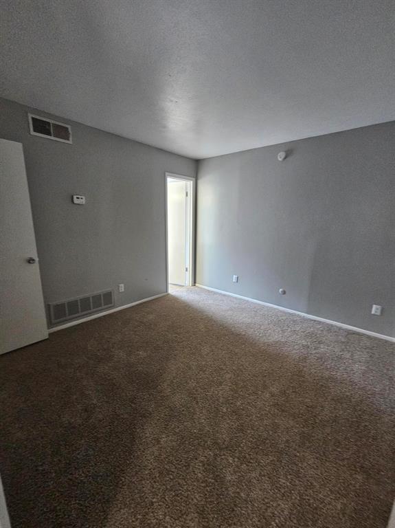 Woodbridge Townhomes - Residential Lease
