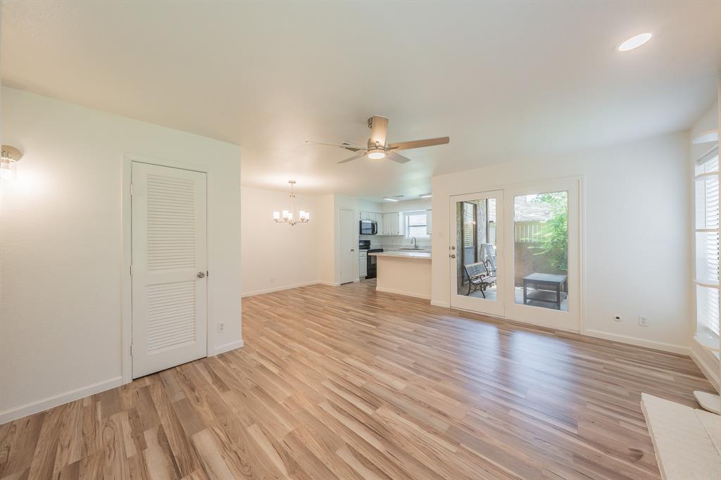 Cloisters Condo The - Residential
