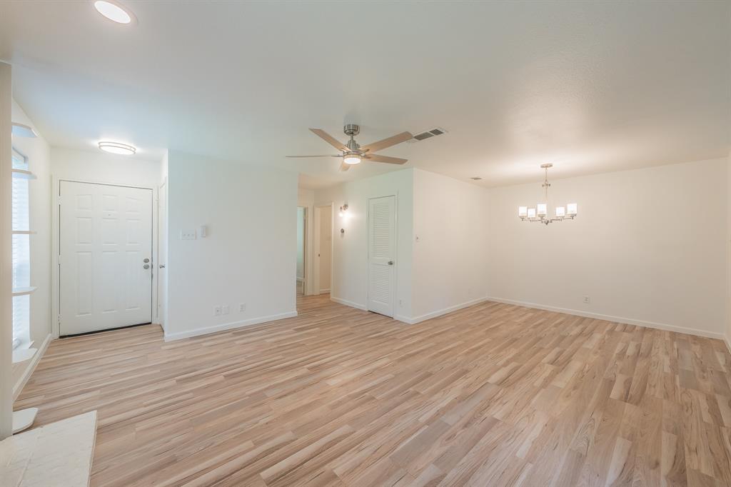 Cloisters Condo The - Residential