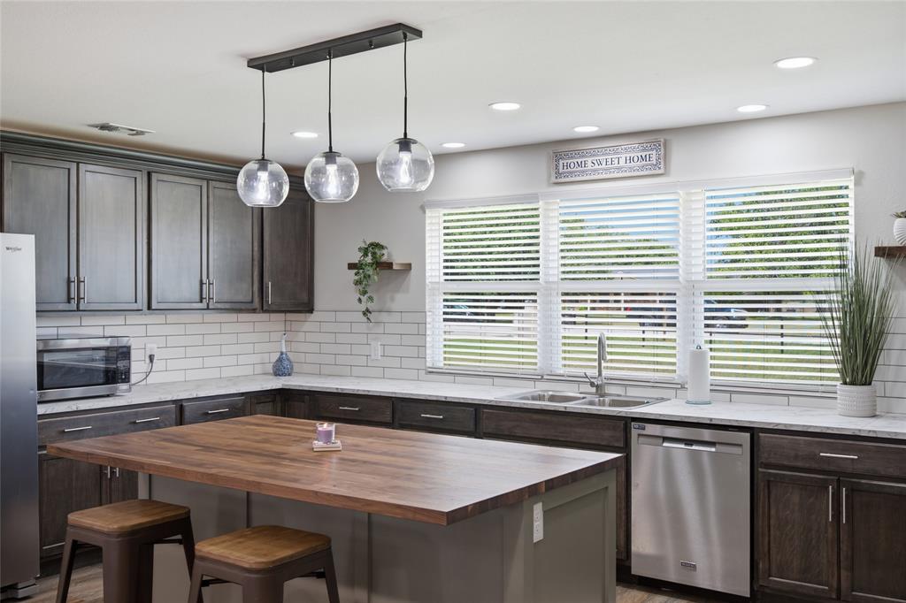 Francisco Surv Abs 266 - Residential