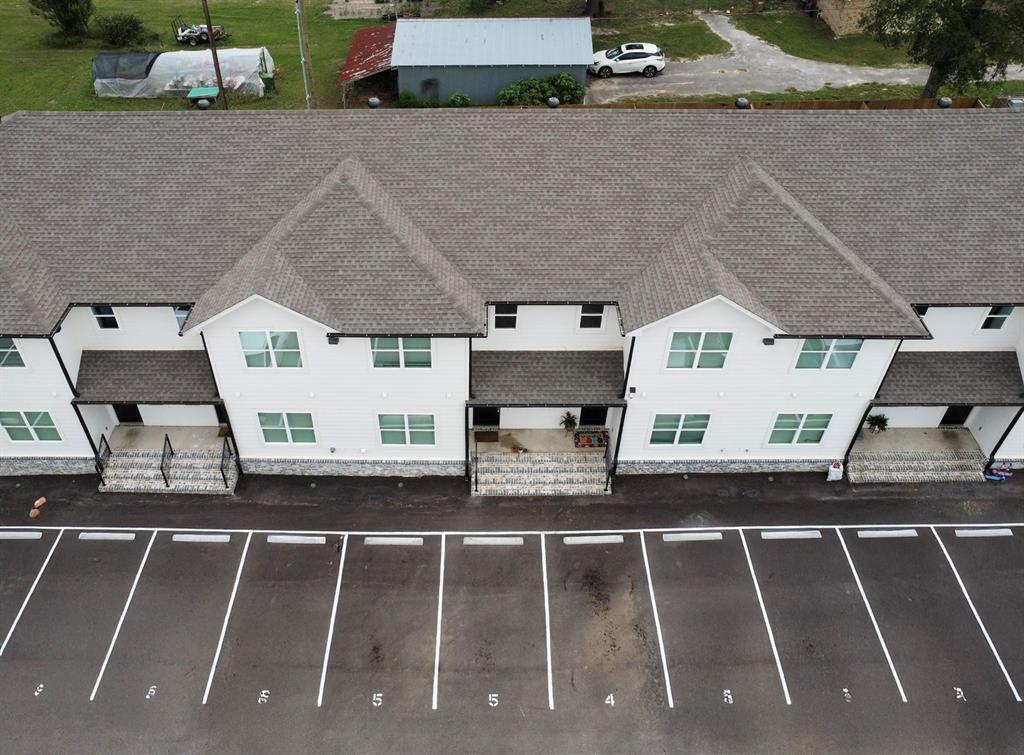 HENRICHSON SUBD - Residential Income